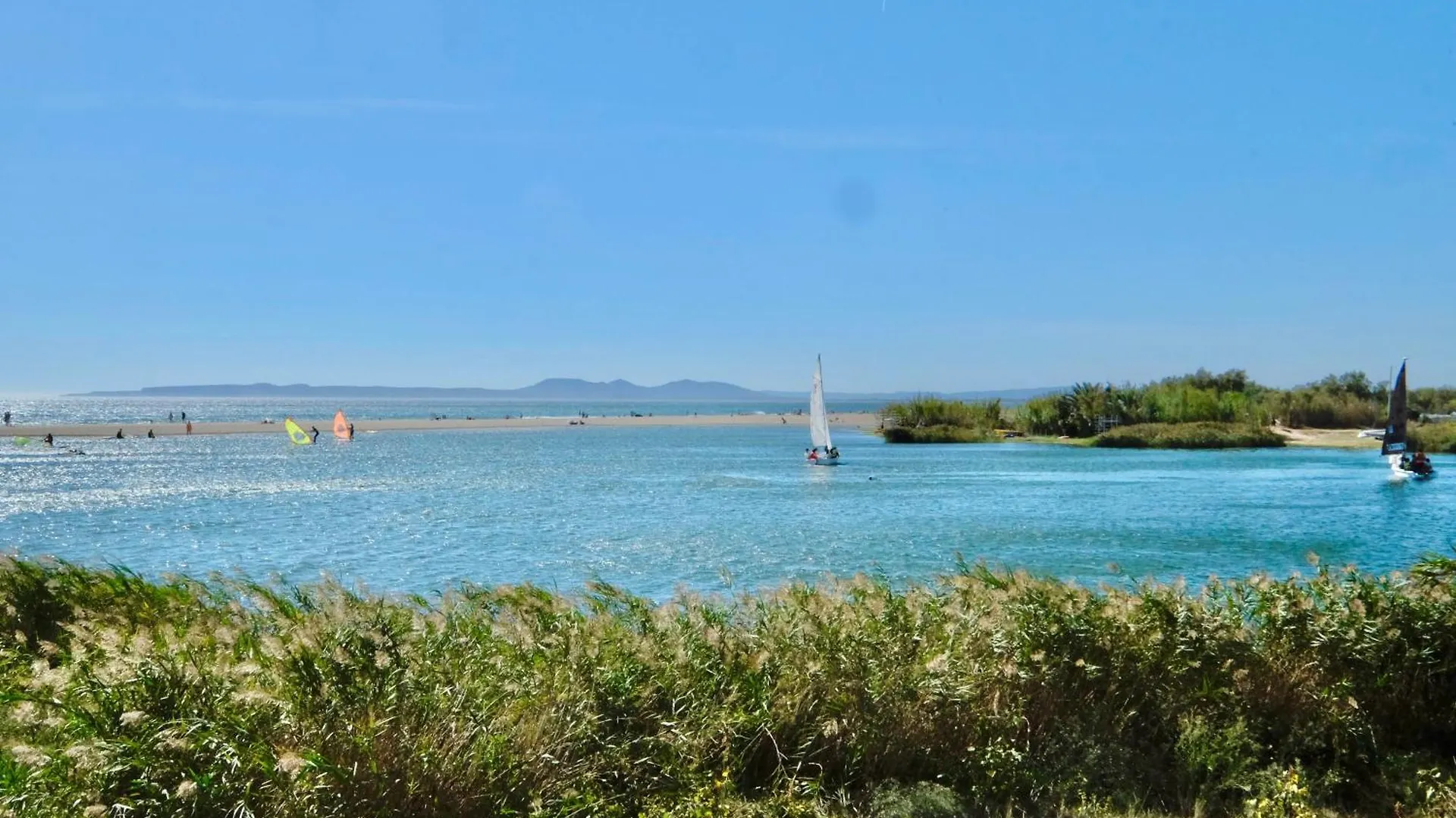 Delta Muga Silvia Apartment Empuriabrava