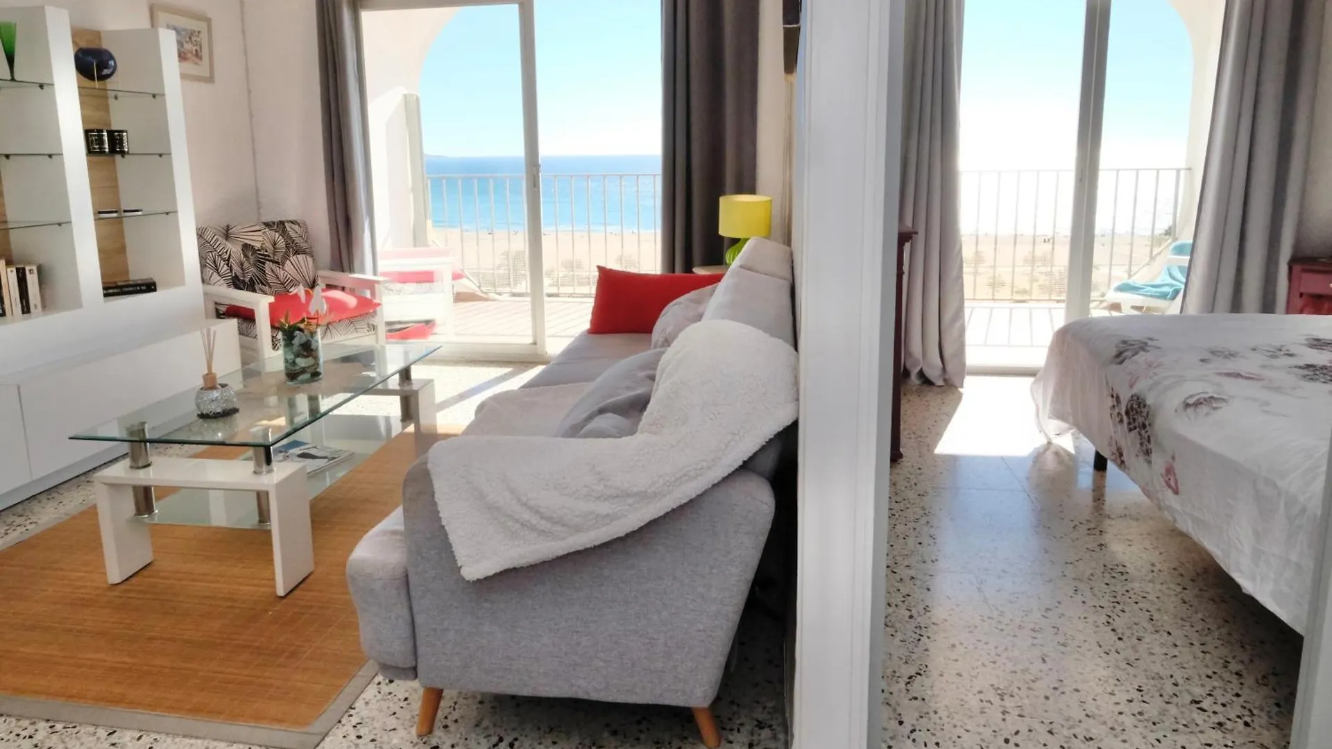 Delta Muga Silvia Apartment Empuriabrava
